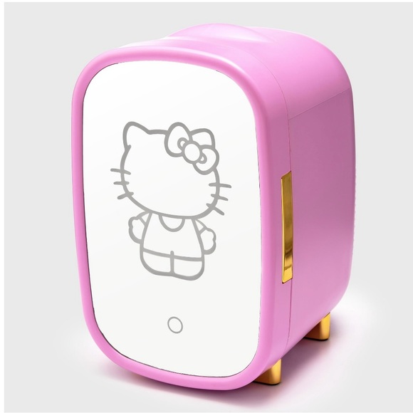 COPY - Hello Kitty Cosmetics Fridge - Picture 5 of 9
